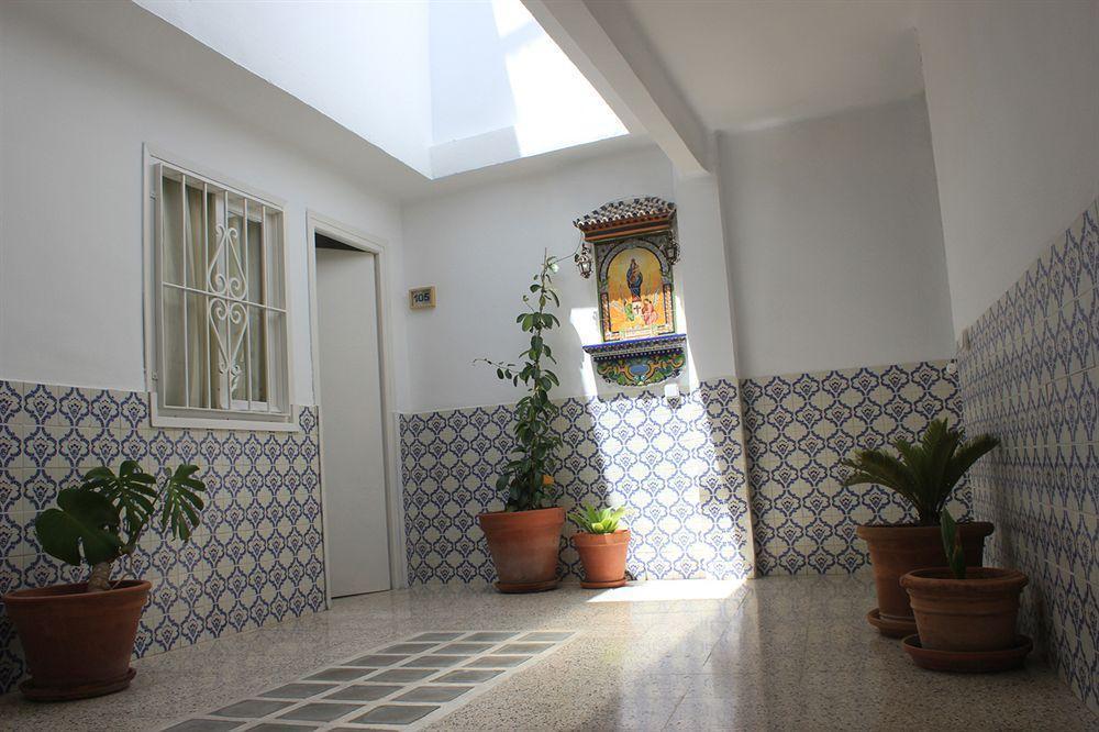 Hostal The Monkey Room Marbella Luaran gambar