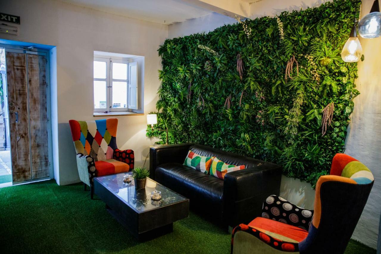 Hostal The Monkey Room Marbella Luaran gambar